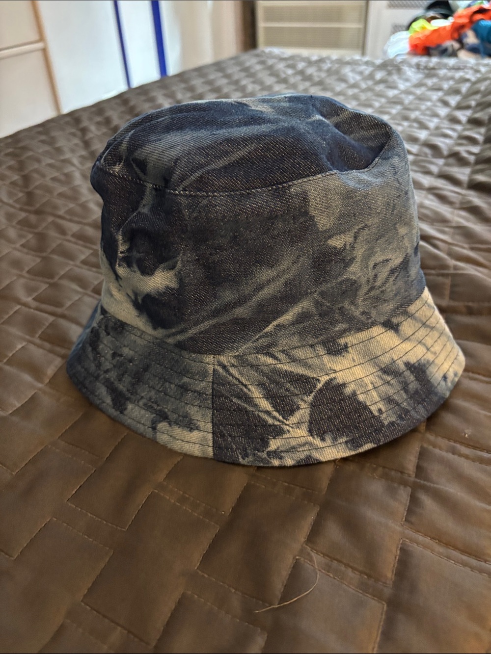 Vintage Blue and Cream Tie-Dye Bucket Hat